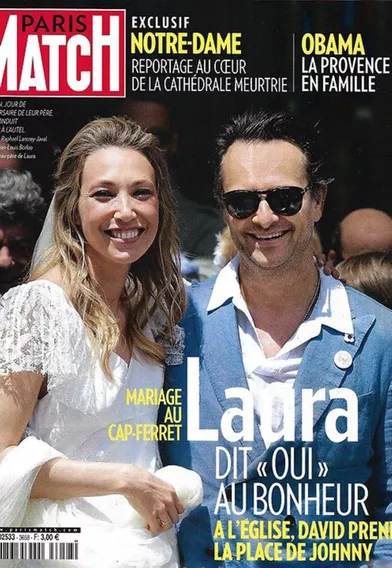 Après l'union civile en décembre 2018 à Paris, Laura Smet a redit «oui» à Raphaël lors d'une cérémonie religieuse au Cap Ferret le 15 juin 2019, jour de l'anniversaire de Johnny.