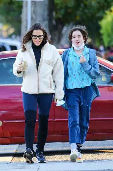 Jennifer Garner avec sa fille Seraphina à Los Angeles le 15 décembre 2021
