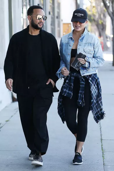 John Legend et ChrissyTeigen le 11 janvier 2022 à Beverly Hills.