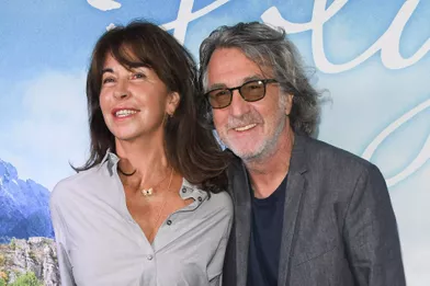 François Cluzet et son épouse Narjissà l'avant-première du film «Poly» à Paris le 4 octobre 2020