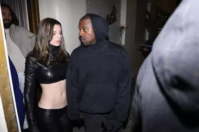 Julia Fox et Kanye West le 12 janvier 2022 à Los Angeles.