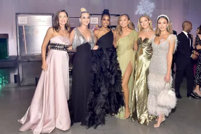Jennifer Garner, Katy Perry, Kelly Rowland, Chrissy Teigen, Kate Hudson, et Jessica Albalors du gala Baby2Baby à Culver City en Californie, le 9 novembre 2019.