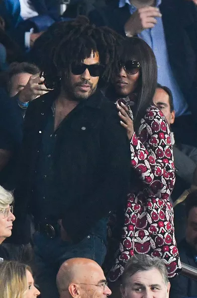 Lenny Kravitz et Naomi Campbell dans les tribunes du Parc des Princes