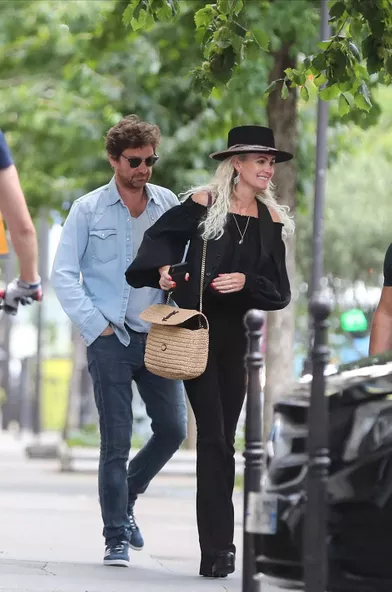 Laeticia Hallyday Et Pascal Balland Les Amoureux De Paris