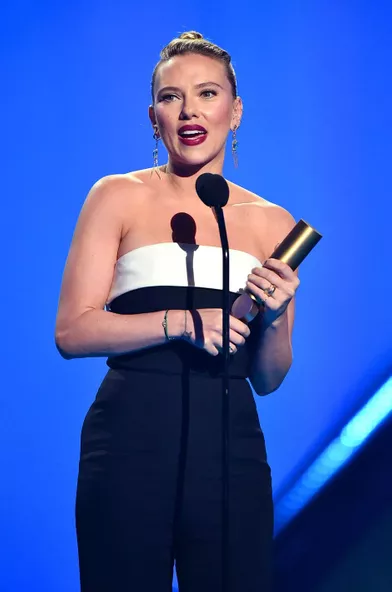 Scarlett Johanssonaux People's Choice Awards à Los Angeles le 7 décembre 2021