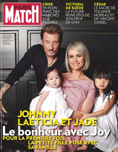 Johnny Hallyday et sa famille en couverture de Paris Match en 2009