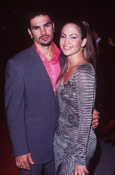 Ojani Noa et Jennifer Lopez à la première du film «U-Turn» à Los Angeles en septembre 1997.Le couple a été marié entre 1997 et 1998.