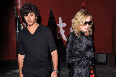 Jesus Luz et Madonna en 2010.Le mannequin brésilien et la star ont été ensemble entre 2008 et 2010.