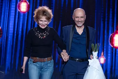 Clémentine Célarié et Patrice Janiaudà l'enregistrement de l'émission «Sidaction, ensemble contre le Sida - Merci Line», diffusée le 27 mars 2021 sur France 2