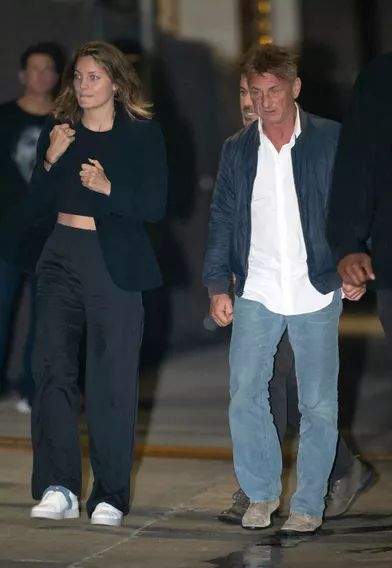 Sean Penn et Leila George, en couple depuis 2016, ont 32 ans de différence d'âge.
