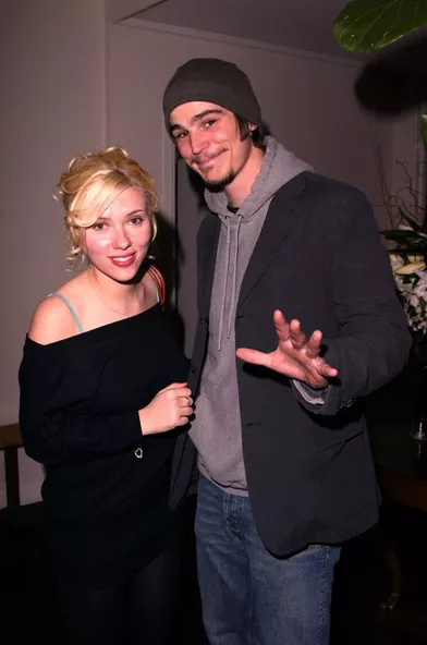 Scarlett Johansson et Josh Hartnett en 2004. Ils se sont fréquentés de 2004 à 2006.