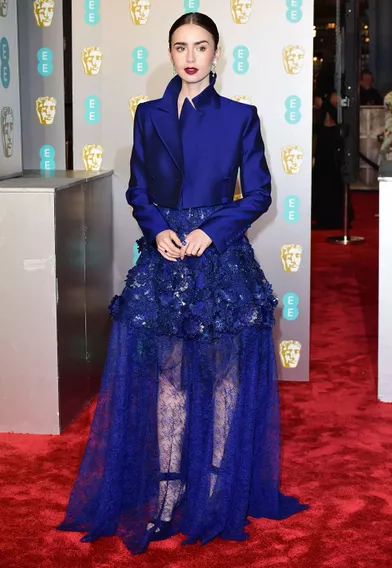 Lily Collins en robe Givenchyaux British Fashion Awards à Londres le 2 décembre 2019.