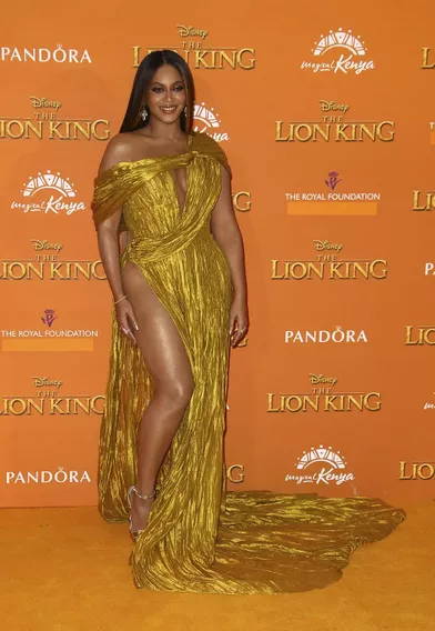 Beyoncé en robeCong Tri pourlama première du film &quot;LeRoi Lion&quot; à Londres le 14 juillet 2019.
