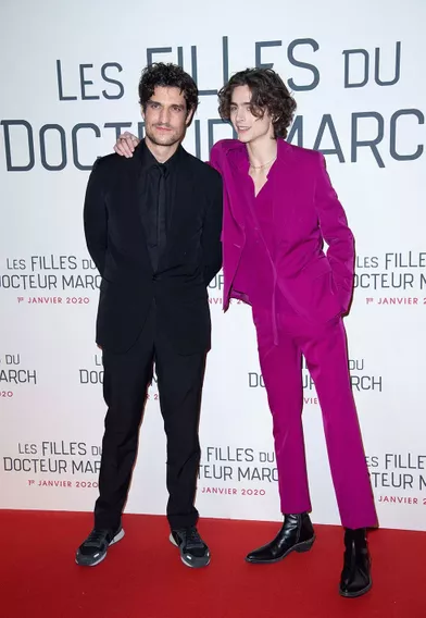 Louis Garrel et Timothée Chalametlors dela première du film &quot;Les filles du Docteur March&quot; à Paris, le 12 décembre 2019.