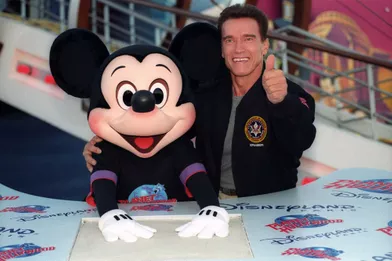 Arnold Schwarzeneggeret Mickey.