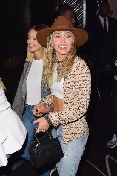 Miley Cyrus et Kaitlynn Carter à New York le 26 août 2019