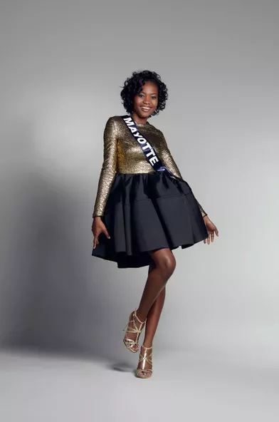 Miss Mayotte,Naïma Madi Mahadali mesure 1,75m et a 19 ans.