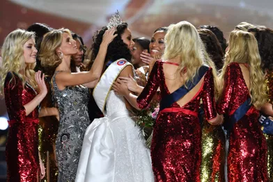 Alicia Aylies élue Miss France 2017