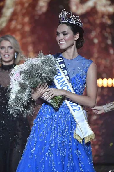Miss Ile-de-France Diane Leyre a été élue Miss France 2022 le 11 décembre 2021 à Caen