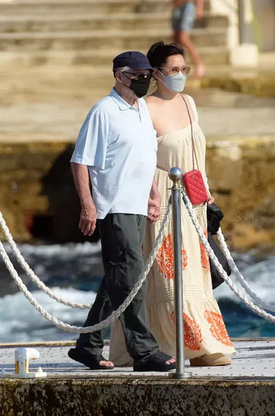 Robert de Niro avec sa nouvelle compagne à Antibes le 17 août 2021