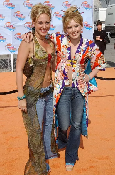 Hillary Duff et sa soeur Haylie auxKids' Choice Awards en 2002