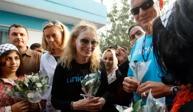 Ambassadrice de bonne volonté, l'actrice Mia Farrow était en visite en Palestine pour recueillir le témoignage d'infirmières et de patientes d'un hôpital à Rafah, dans la bande de Gaza.