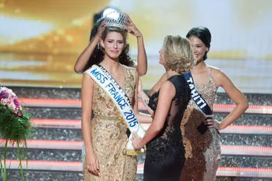 Camille Cerf est sacrée Miss France 2015 à Orléans le 6 décembre 2014