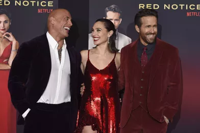 Dwayne Johnson, Gal Gadot et Ryan Reynolds à l'avant-première du film «Red Notice» à Los Angeles le 3 novembre 2021