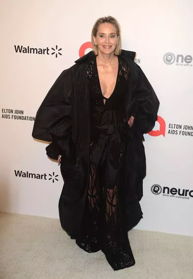 Sharon Stonelorsde la soirée d'Elton John contre le sida à Los Angeles le 9 février 2020.