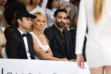 Pamela Anderson avec son fils Brandon Lee et Adil Rami à Monaco vendredi