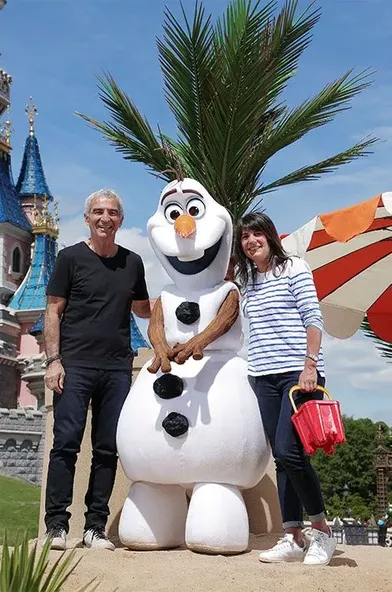 A Disneyland Paris, Julie Gayet fête la Reine des Neiges
