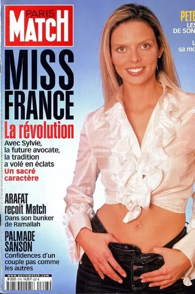 Pilier essentiel de la grande famille Miss France, Sylvie Tellier est aussi la 72e reine de beauté. Actuelle directrice du comité, la jeune maman de 36 ans s'est récemment réjouie de l'arrivée de Valérie Bègue au sein du jury 2015 .