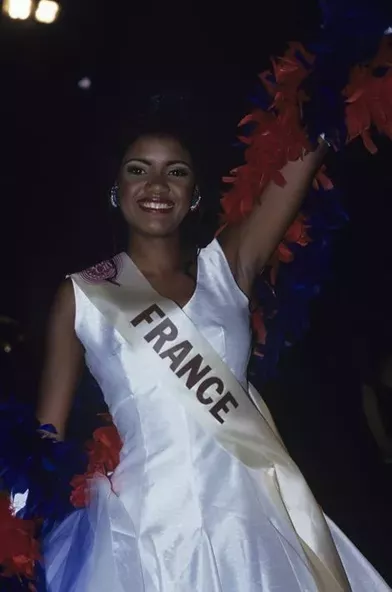 Succédant à Linda Hardy, Miss Guadeloupe a obtenu un diplôme en sciences politiques après son année de règne. Quelques années plus tard, elle se lançait officiellement dans le monde de la mode en devenant couturière, fondant sa propre marque de maillots de bain en 2005, V del Sol.