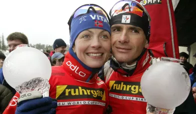 Le biathlète français est marié à l'ancienne biathlète norvégienne Liv Grete Poirée depuis 2000. Le couple a eu trois filles: Emma, Anna et Lena.