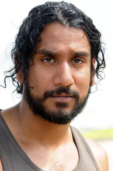 Naveen Andrews a joué en 2013 dans le biopic consacré à Diana – malheureusement maltraité par la critique. Il joue désormais le rôle de Jafar dans le dérivé de la série «Once Upon A Time», «Once Upon a Time in Wonderland».
