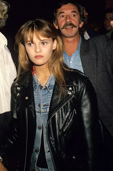 Vanessa Paradis avec son oncle Didier Pain à une soirée aux Bains Douches en 1987