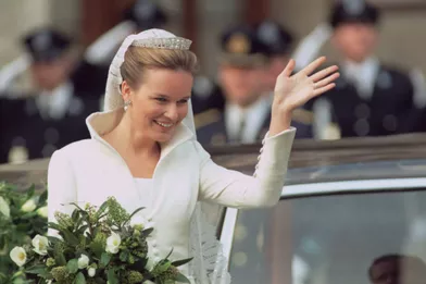 Mathilde d'Udekem d'Acoz, à Bruxelles le 4 décembre 1999, jour de son mariage avec le prince Philippe de Belgique