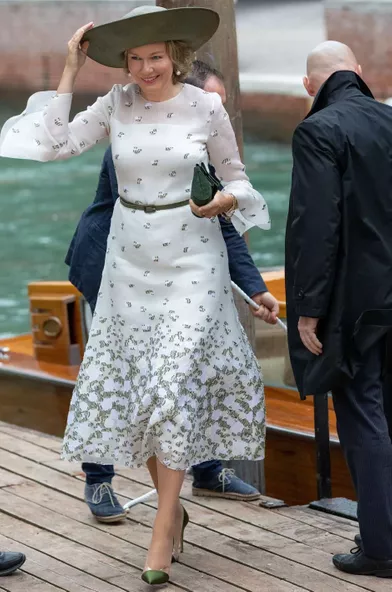 La reine des Belges Mathilde face au vent à Venise, le 6 septembre 2019