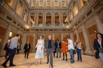 La reine des Belges Mathilde avec Luc Tuymans à Venise, le 6 septembre 2019