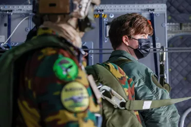 Le prince Gabriel de Belgiqueà bord d'un avion militaire, le 23 juin 2021