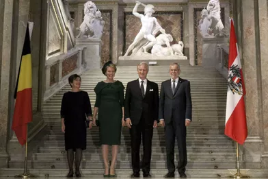 La reine Mathilde et le roi des Belges Philippe à Vienne avec le couple présidentiel autrichien, le 1er octobre 2018