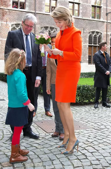 Les chaussures de la reine des Belges Mathilde à Anvers, le 27 février 2014