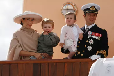 La princesse Isabella de Danemark avec ses parents et son grand frère, le 17 juin 2008