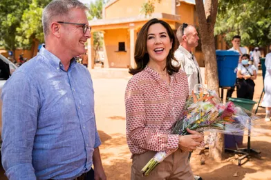 La princesse Mary de Danemark visite uncentre de santé et de promotion sociale à Kayaau Burkina Faso, le 28 octobre 2021