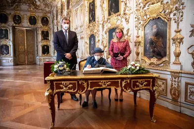 La reine Margrethe II de Danemark avec Markus Soeder, le ministre-président de Bavière, et sa femme à Munich, le 12 novembre 2021