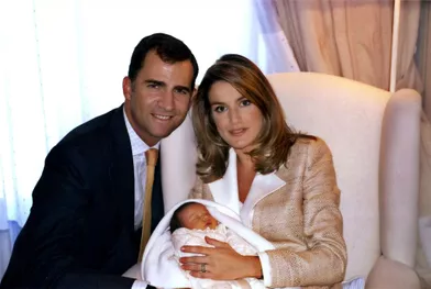 La princesse Leonor d'Espagne avec ses parents, le 23 décembre 2005