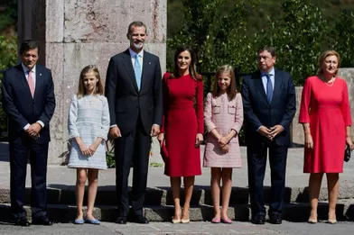 La princesse Leonor d'Espagne avec ses parents et sa soeur la princesse Sofia, le 8 septembre 2018, pour sa première sortie officielle dans sa principauté des Asturies