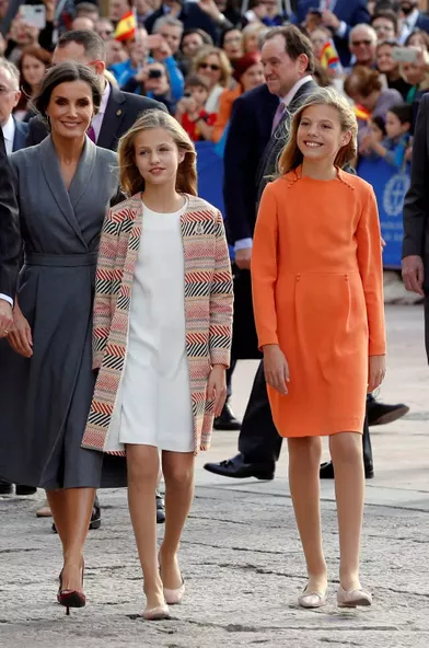 La reine Letizia et les princesses Leonor et Sofia d'Espagne à Oviedo, le 17 octobre 2019