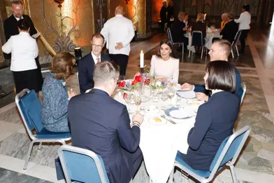 La reine Letizia d'Espagne et la reine Silvia de Suède à l'hôtel de ville de Stockholm, le 25 novembre 2021