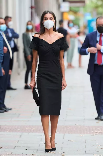 La reine Letizia d'Espagne dans une robe griffée Maria Malo à Madrid, le 6 septembre 2021